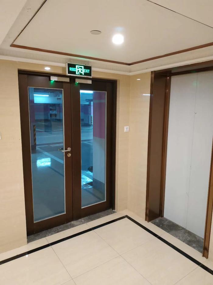 �⁲��P䓲����T