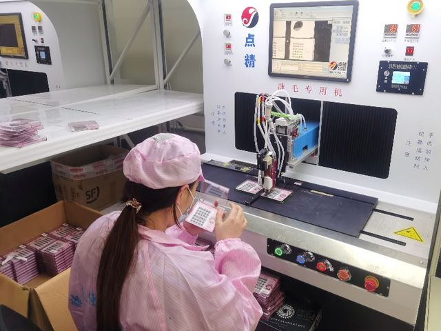 山東小伙電商創業記 拼多多賣假睫毛，單品銷售數百萬單，五年工廠產能激增50倍
